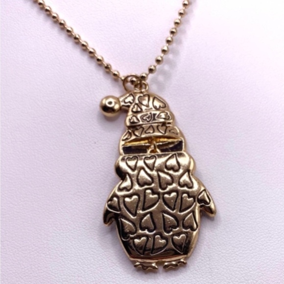 BETSEY JOHNSON CHRISTMAS “PENGUIN” PENDANT NECKLACE - Picture 4 of 4